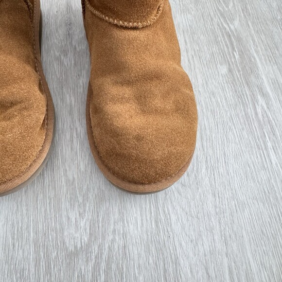 Koolaburra by UGG Victoria Short Boots Chestnut Suede Size 3 US Youth (Women 5) - Picture 9 of 14